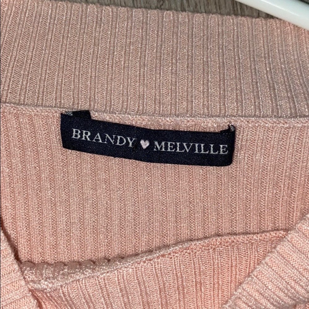 brandy melville cropped longsleeve - Picture 2 of 2